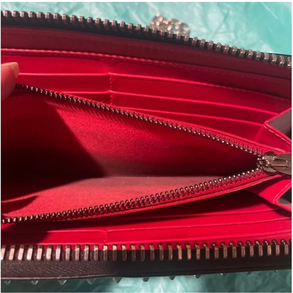 AUTH. C.LOUBOUTIN - Picture 6 of 10